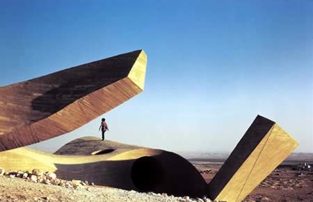 karavan-negev-monument.jpg